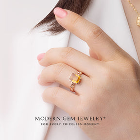 Deep Blue Sapphire Engagement Ring | Modern Gem Jewelry | Saratti 
