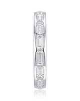 Emerald-cut diamond band with continuous step-cut brilliance and refined polished platinum craftsmanship | SARATTI