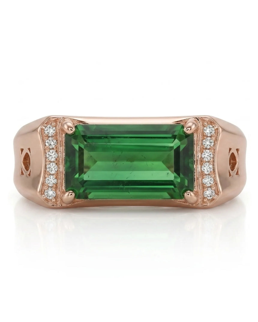 Emerald-cut green tourmaline ring with round brilliant diamonds in romantic rose gold | SARATTI