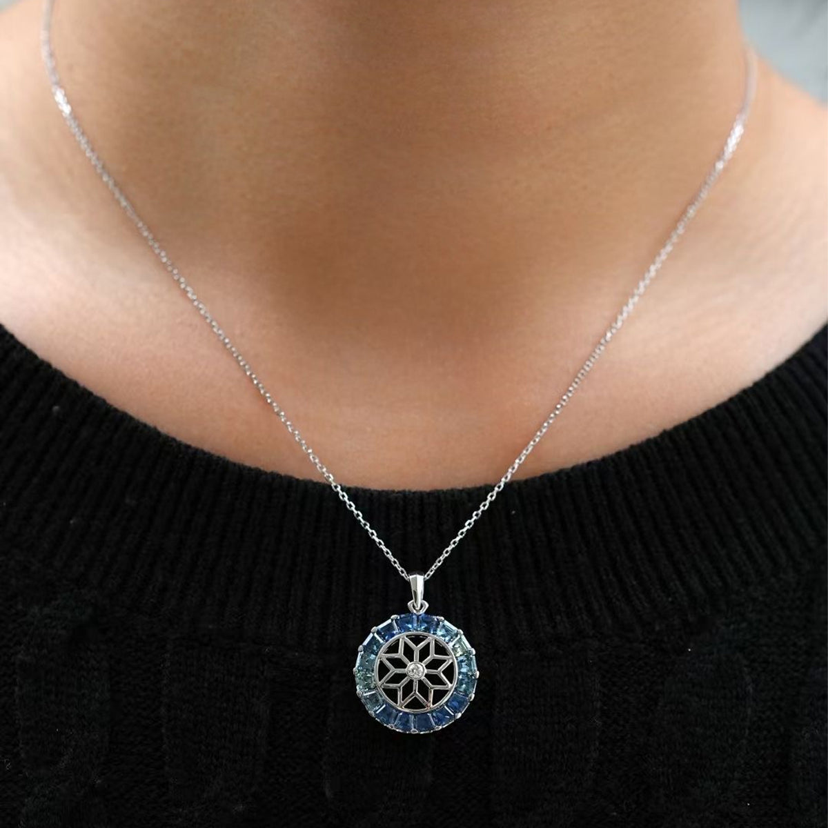 Emerald Cut Blue Sapphires in Circular Design Necklace | Saratti 