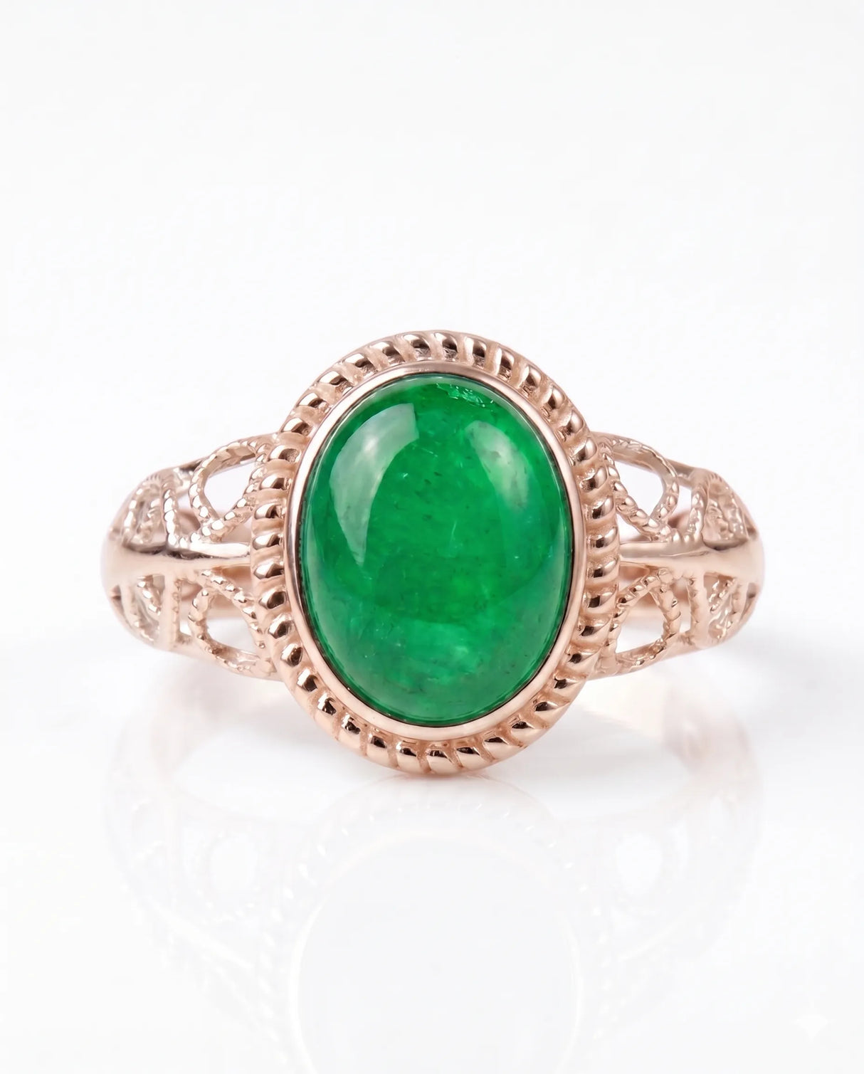 Emerald Promise natural emerald cabochon ring in 18K Rose Gold | SARATTI