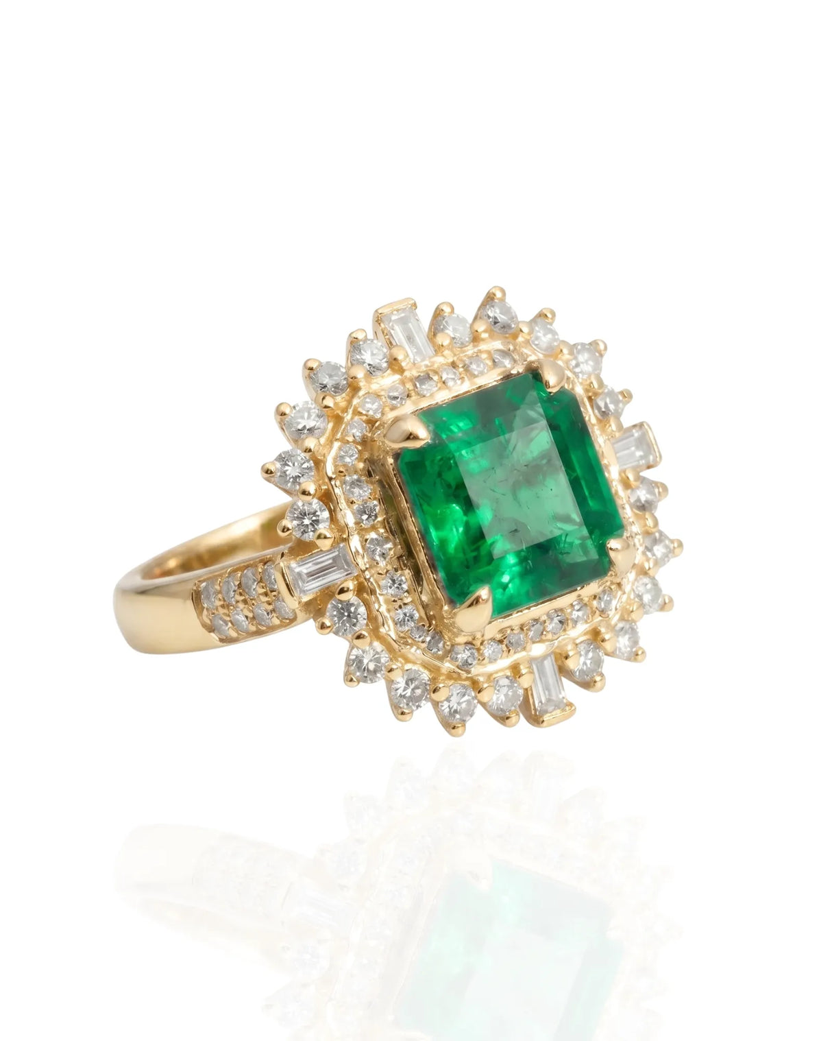 Emerald cut natural emerald ring with double diamond halo in yellow gold | SARATTI