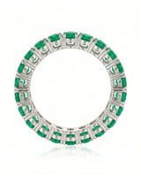 Emerald eternity ring in 18K white gold | SARATTI
