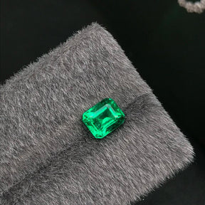 1.35 Carats Natural Emerald Gemstone