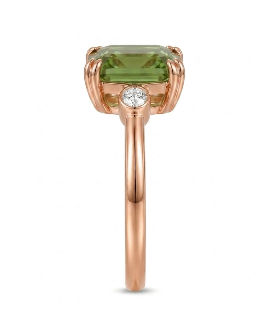 Escalera Verde tourmaline and diamond ring in 18K rose gold | SARATTI