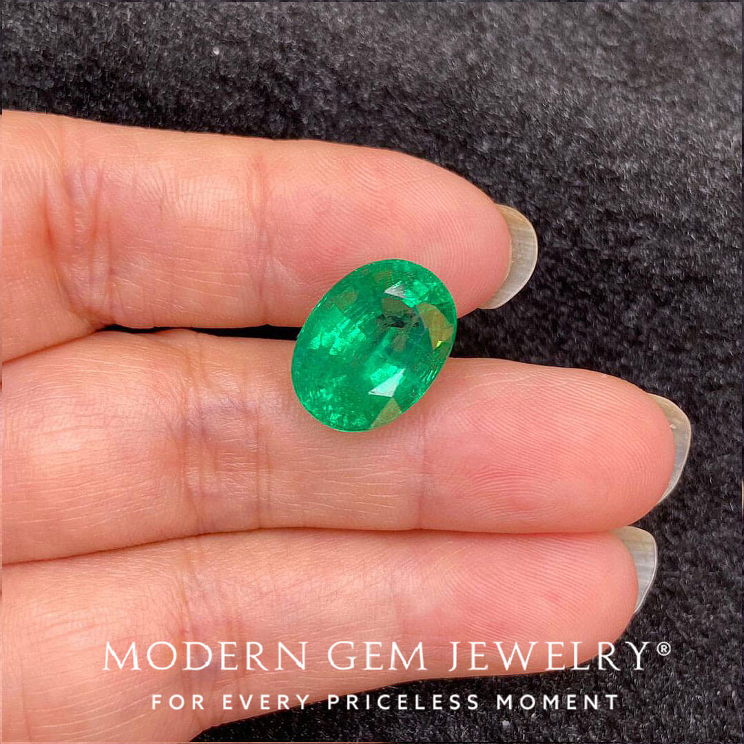 Genuine Zambian Emerald | 8.75 Carats | Modern Gem Jewelry | Saratti