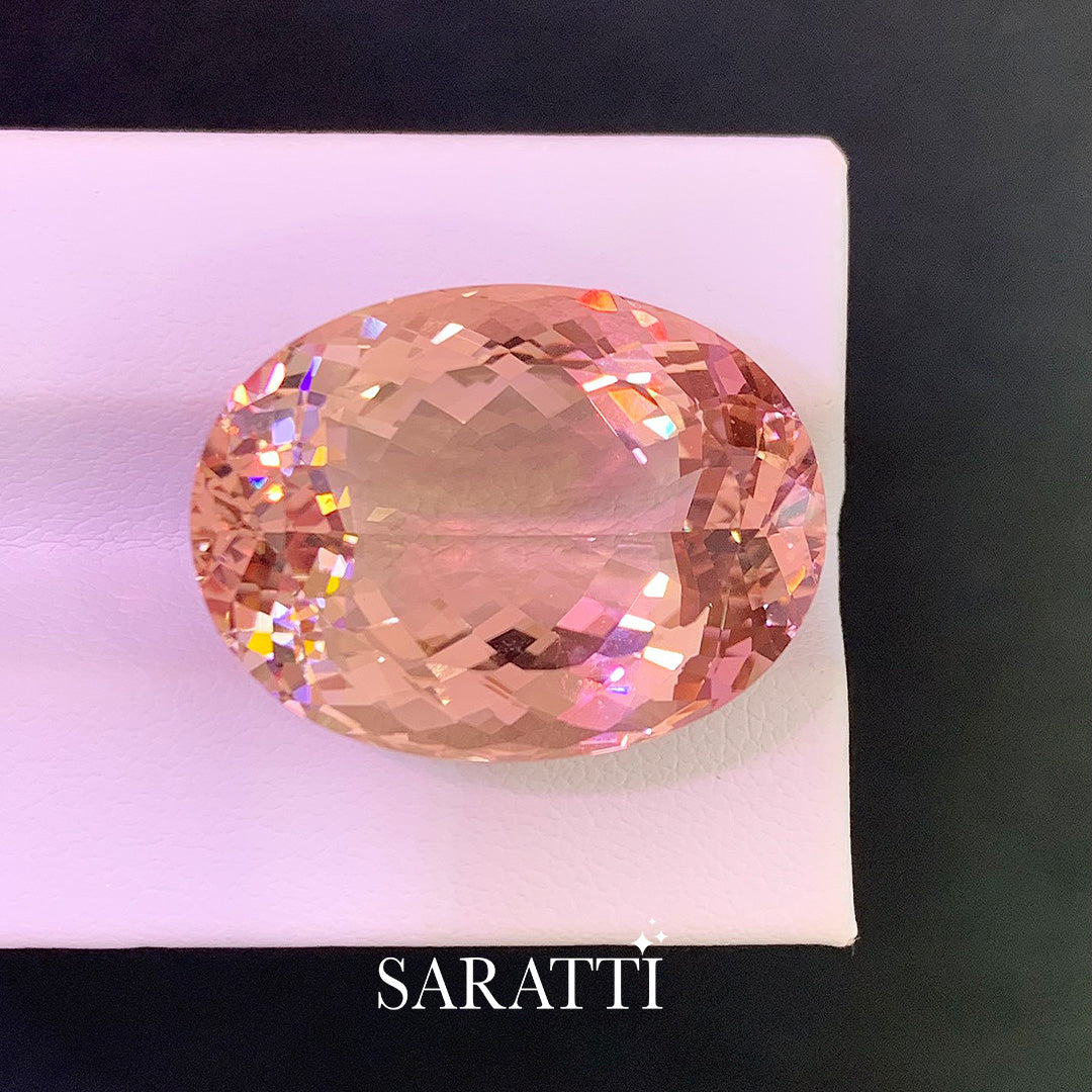 Eye Clean Natural Morganite Gemstone Close Up | SARATTI
