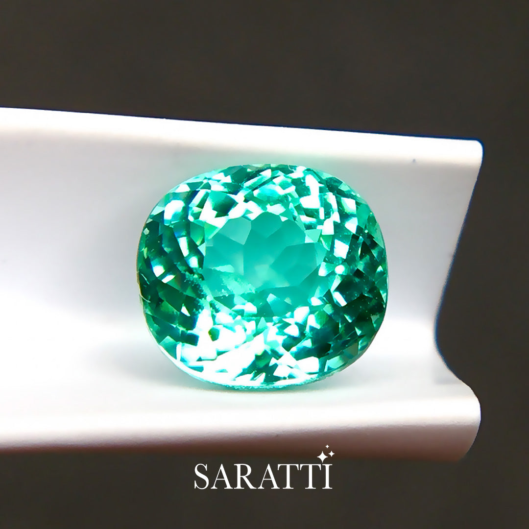 Faceted Paraiba tourmaline gemstone | SARATTI
