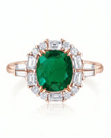 Natural emerald halo ring in 18K rose gold | SARATTI
