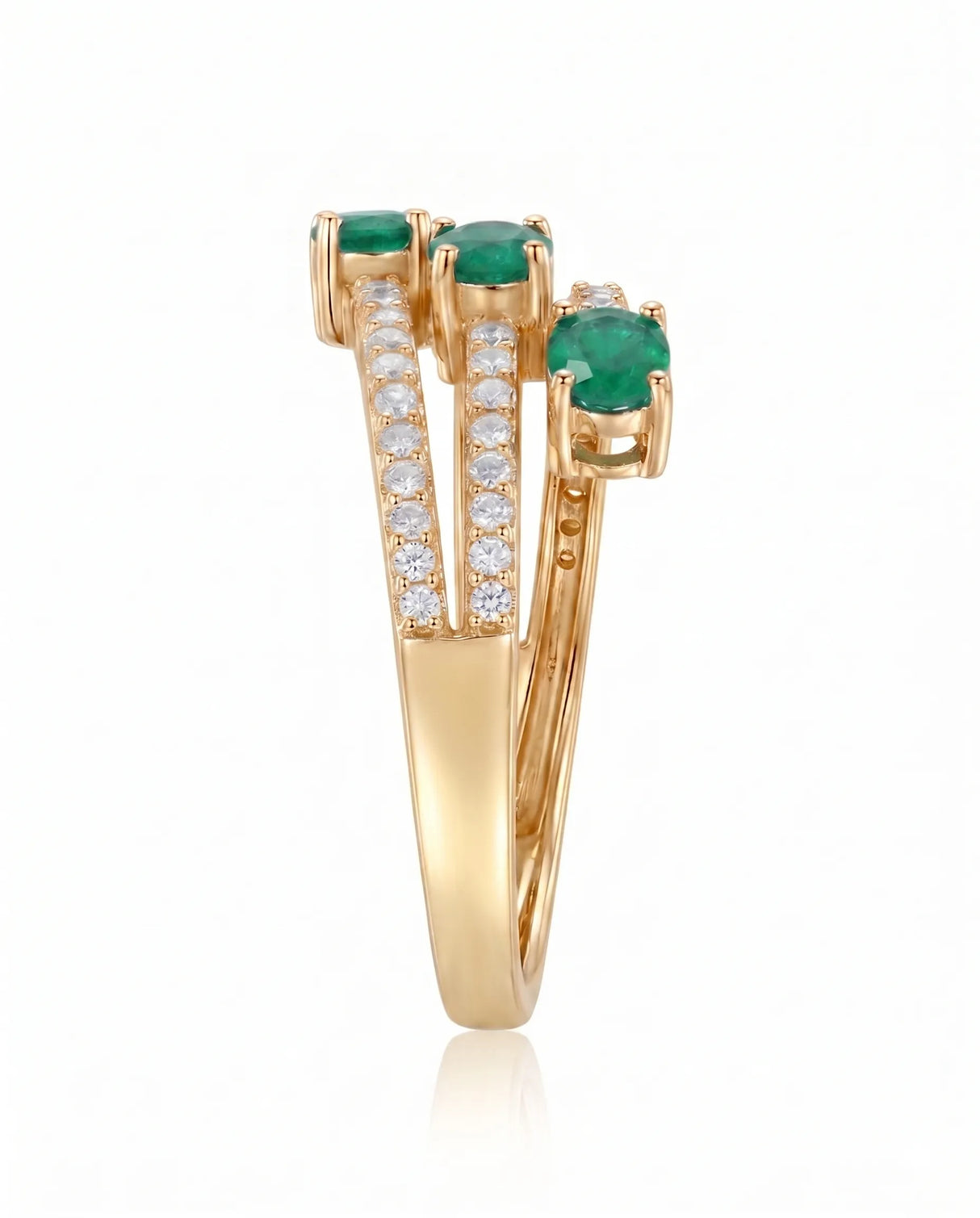 Emerald Birthstone three stone diamond ring in 18K Yellow Gold | SARATTI