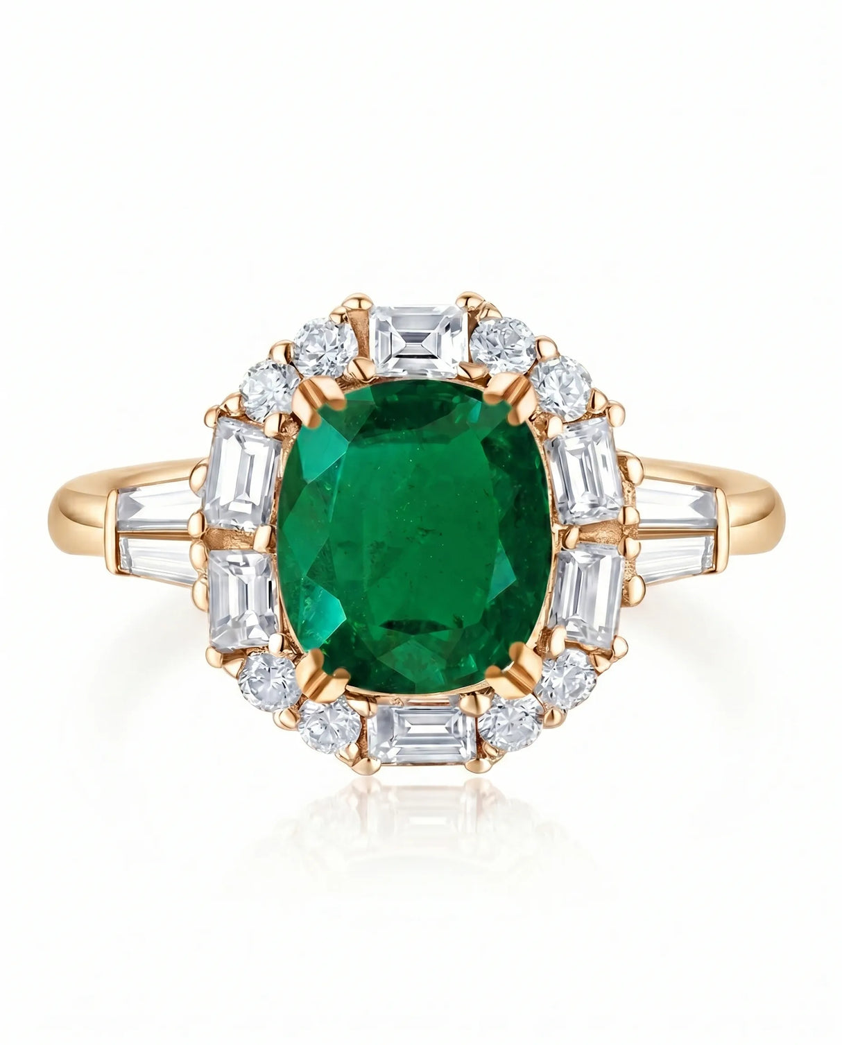 Natural emerald halo ring in 18K yellow gold | SARATTI
