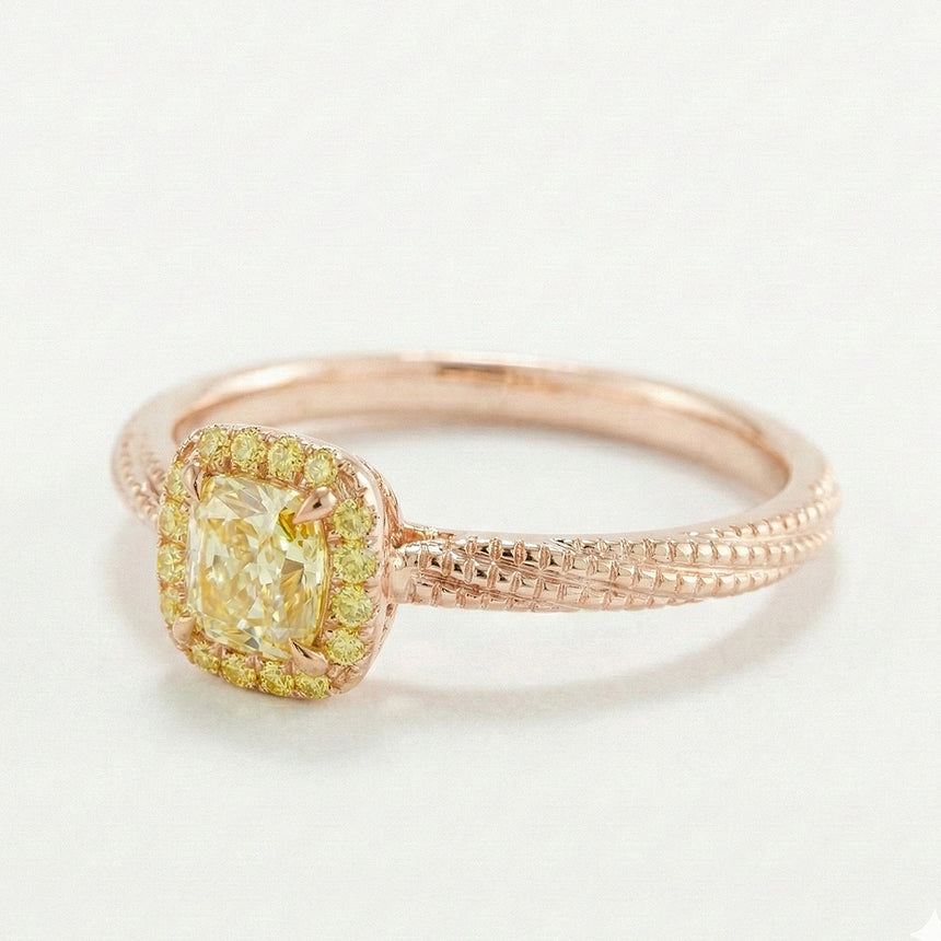 18K Rose Gold on a Grey background 2 | SARATTI