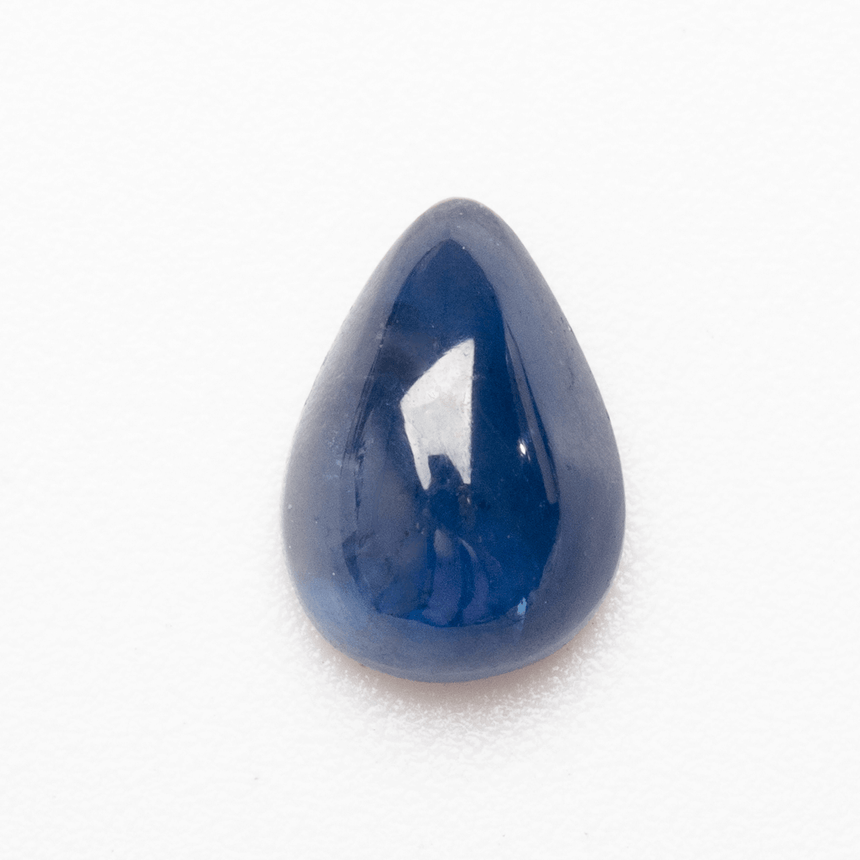 0.81 carats Pear Cabochon Natural Sapphire Gemstone - 6.7mm x 4.7mm