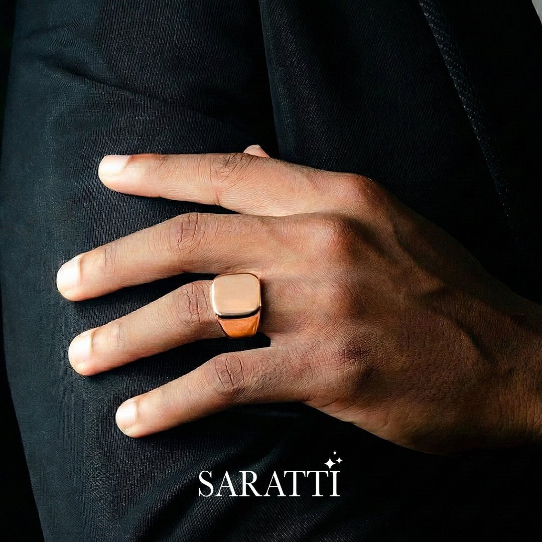 Mens wedding band worn on hand in 18K rose gold | SARATTI