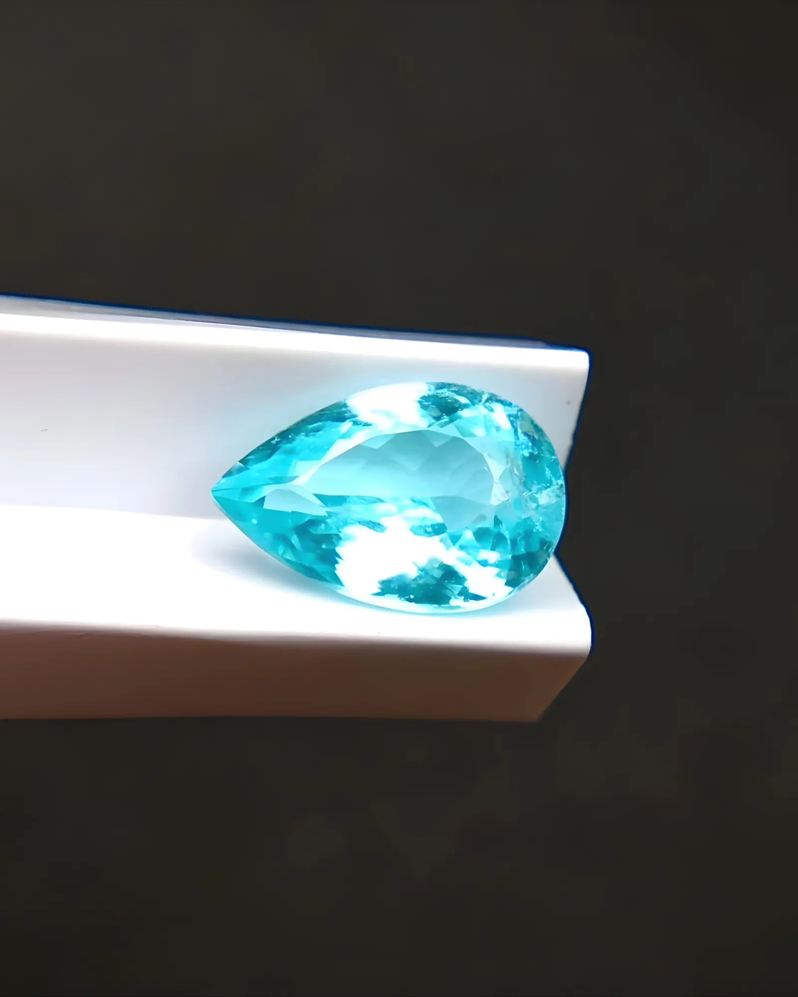 Pear cut Mozambique Paraiba tourmaline loose stone | SARATTI