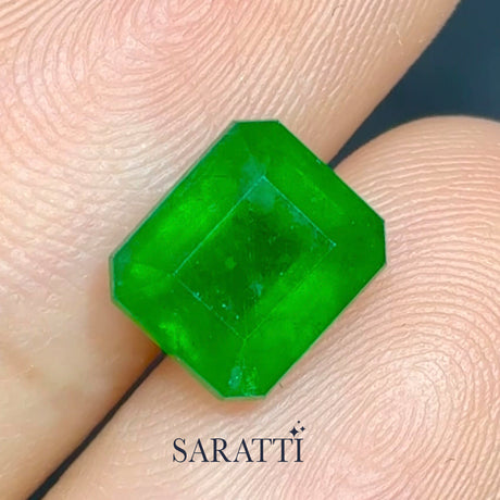 Vivid Green Emerald Loose Gemstone | SARATTI