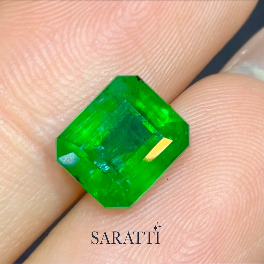 Vivid Green Emerald Loose Gemstone | SARATTI