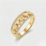 18K yellow gold on grey background | SARATTI