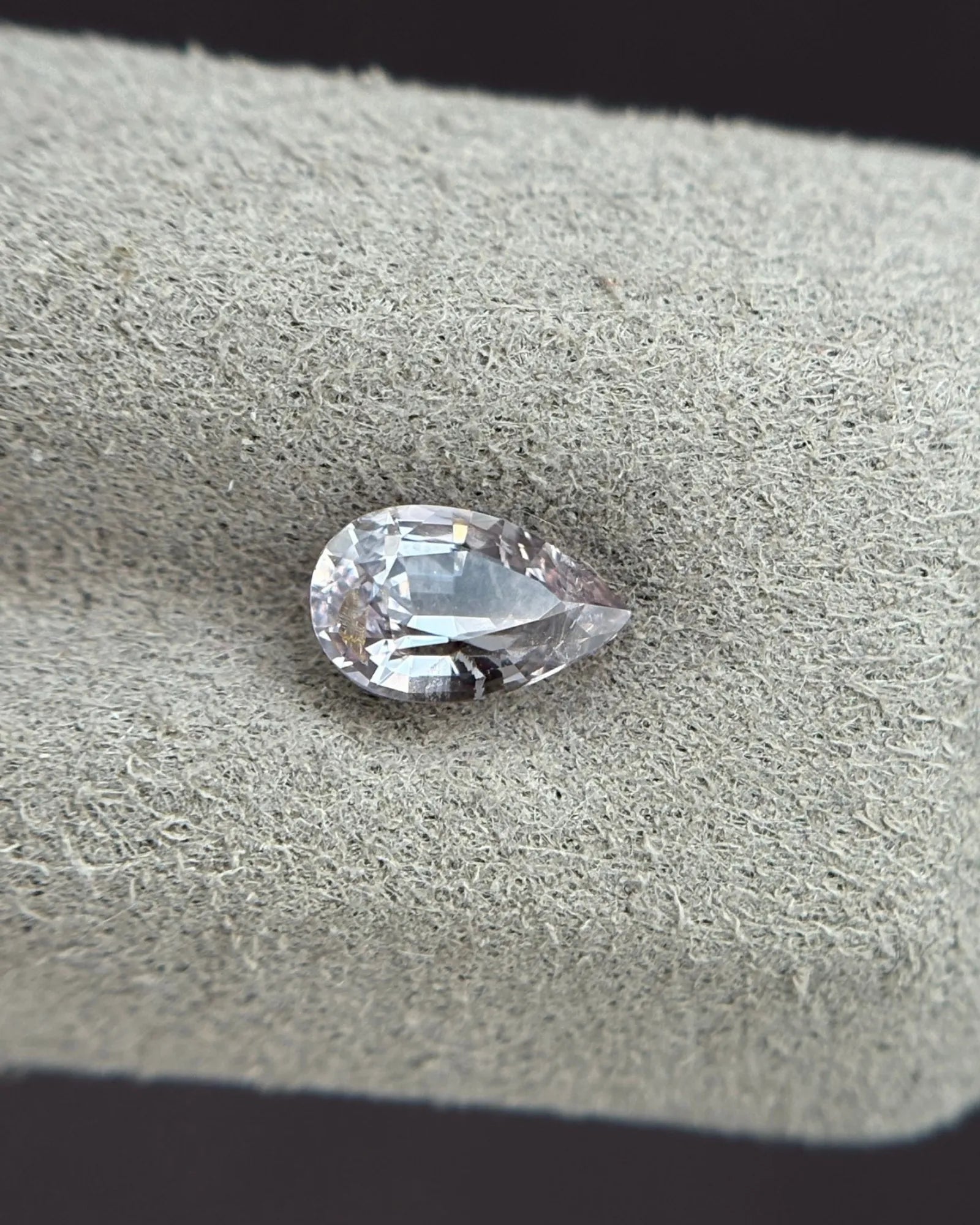 Gray Spinel measuring 7.00 × 4.30mm loose gemstone | SARATTI