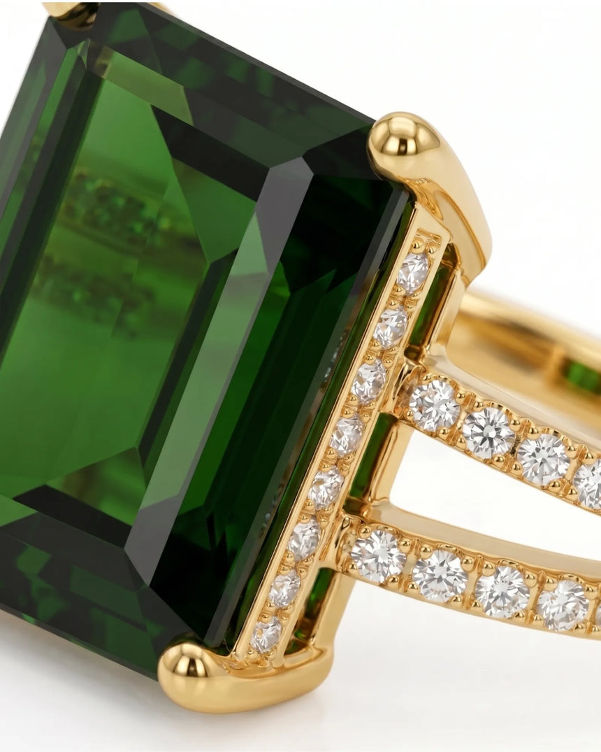 Green tourmaline engagement ring with diamond split shank in 18K yellow gold | SARATTI