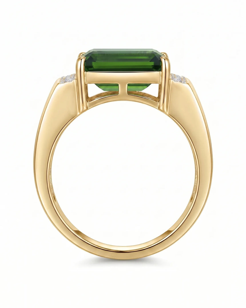 Green tourmaline statement ring with diamond-set shoulders in 18K yellow gold | SARATTI