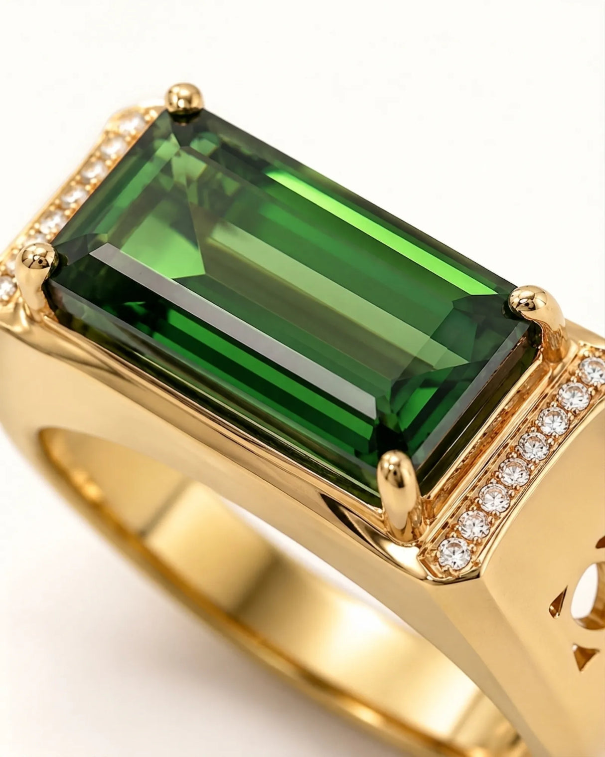Green tourmaline statement ring with diamond-set shoulders in white gold | SARATTI