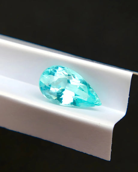 Guild certified Paraiba tourmaline gemstone 0.63 carat pear - SARATTI

