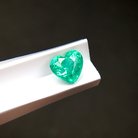 1.18cts Neon-Bluish Green Heart-Shaped Paraiba Tourmaline | AIGS Certified