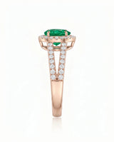 Heart halo emerald split shank ring in 18K rose gold | SARATTI
