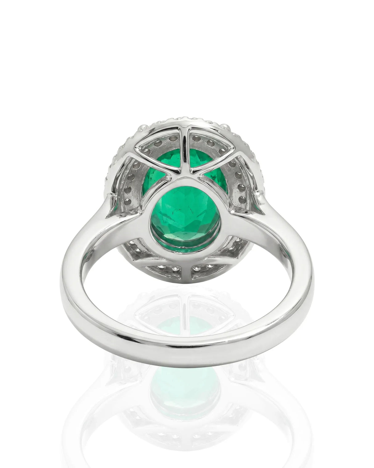 Heirloom style natural emerald and diamond ring in 18K white gold | SARATTI