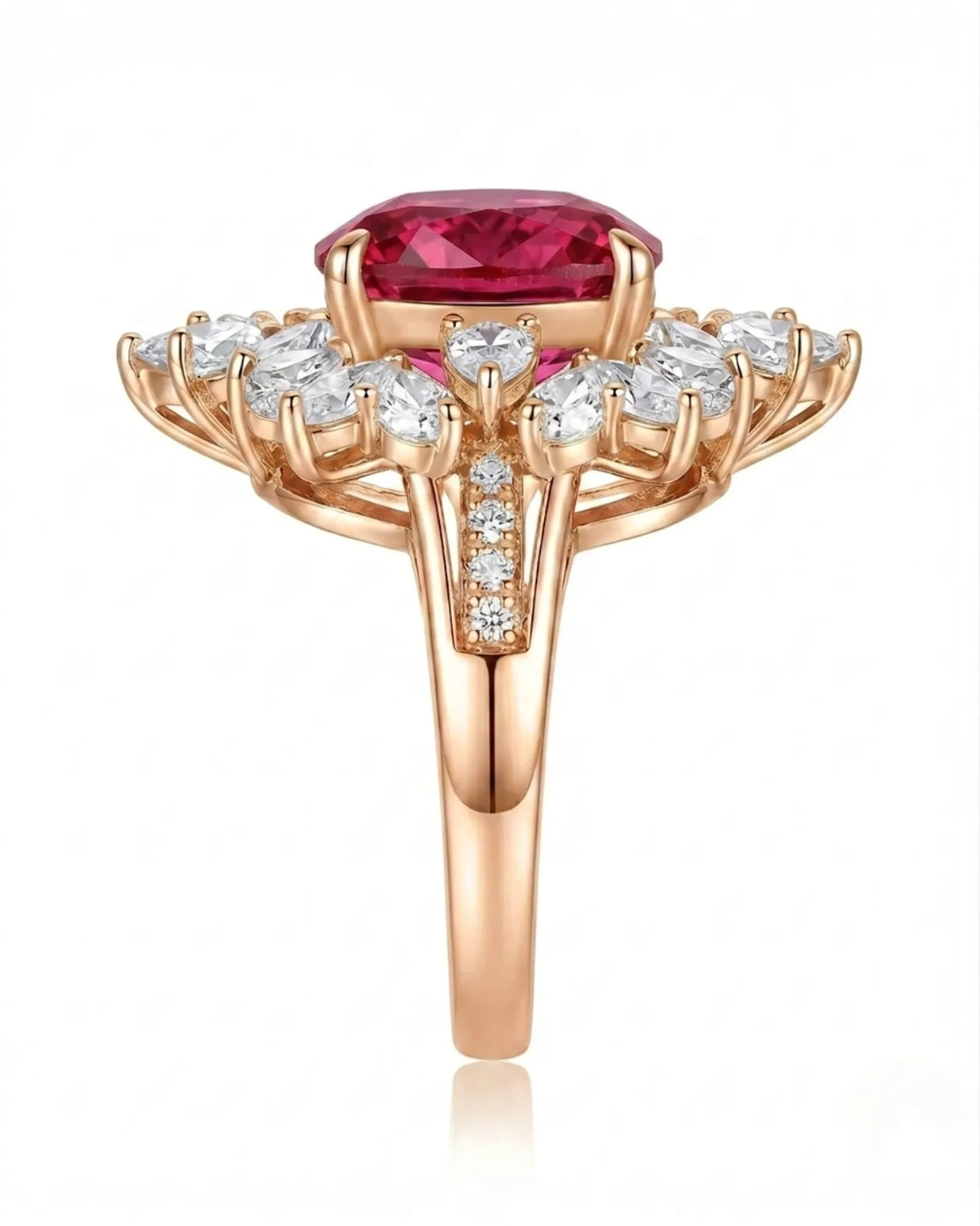 High-end tourmaline ring with pear and princess diamond petals in rose gold | SARATTI