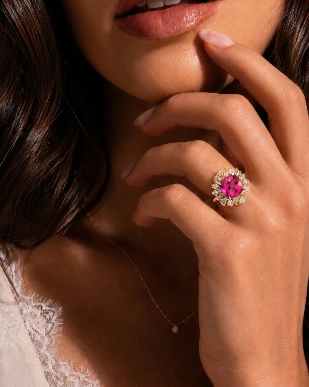 High-end tourmaline ring with pear and princess diamond petals in yellow gold | SARATTI