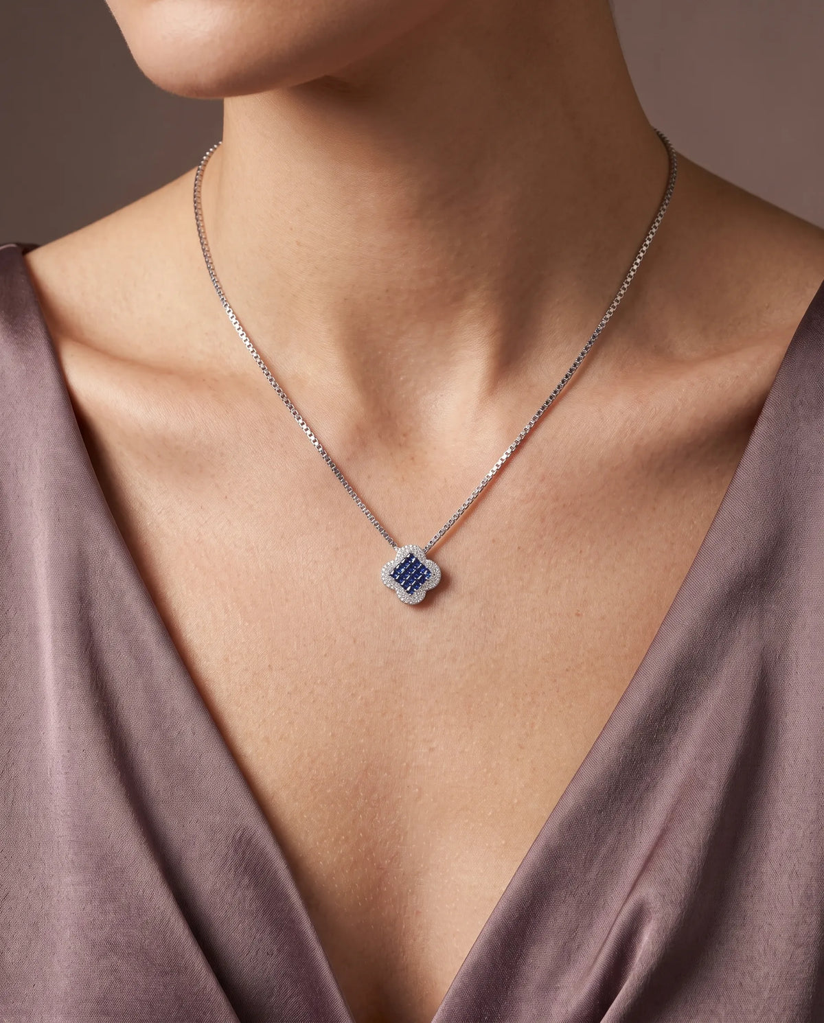 ISOLDE Sapphire Diamond Pendant Necklace | SARATTI
