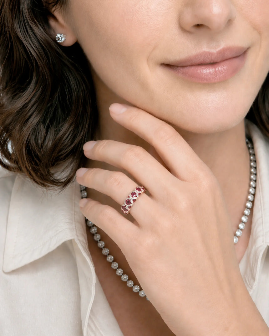 Imperial Radiance natural ruby and diamond ring in 18K Rose Gold | SARATTI