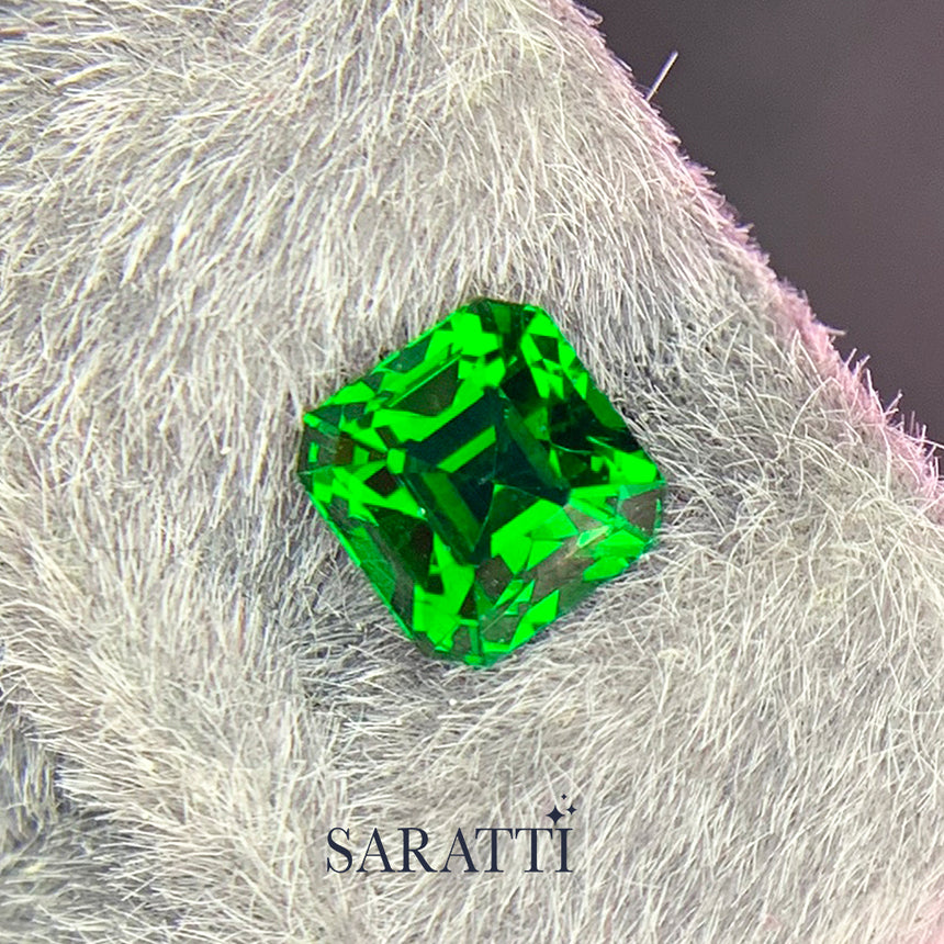 Kijani Green Natural Tsavorite Octagonal Cut Close Up | SARATTI