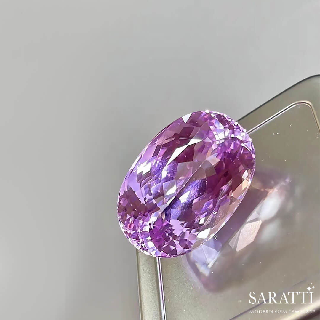Oval Light Purple Kunzite Gemstone For Sale | Saratti Gems
