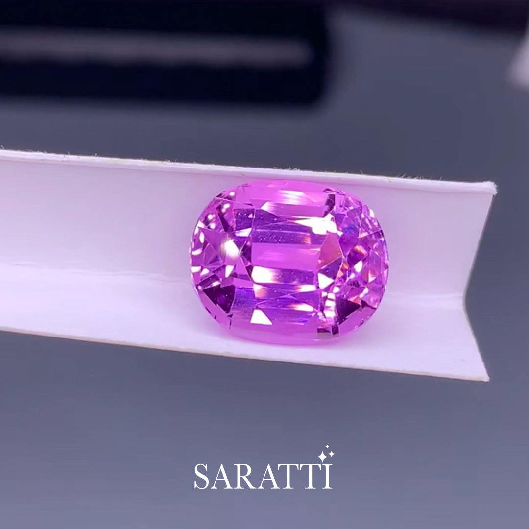 Large Oval Kunzite Eye Clean | SARATTI  
