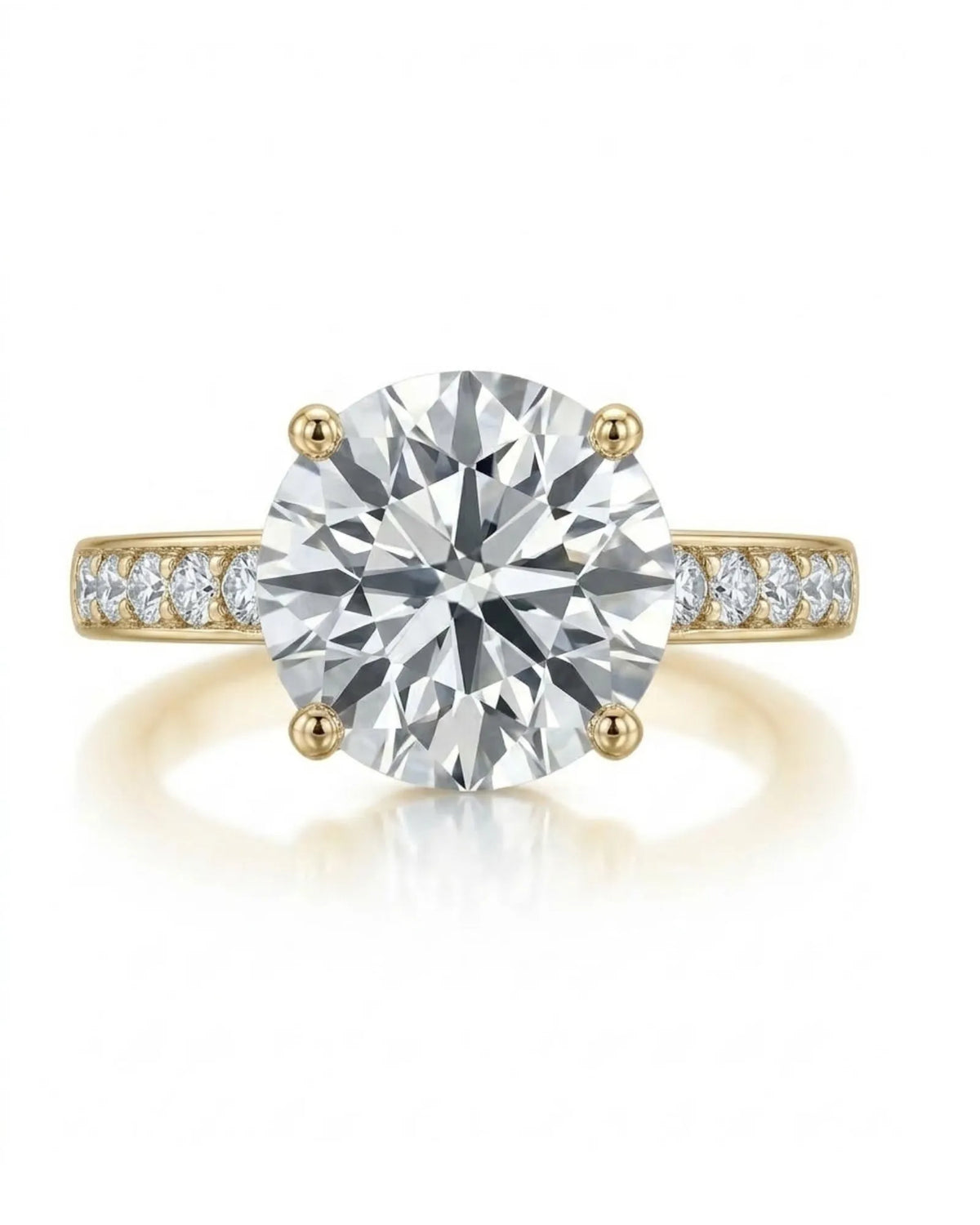 Layla round centre stone engagement ring front view with pavé diamond shoulders in 18K yellow gold | SARATTI