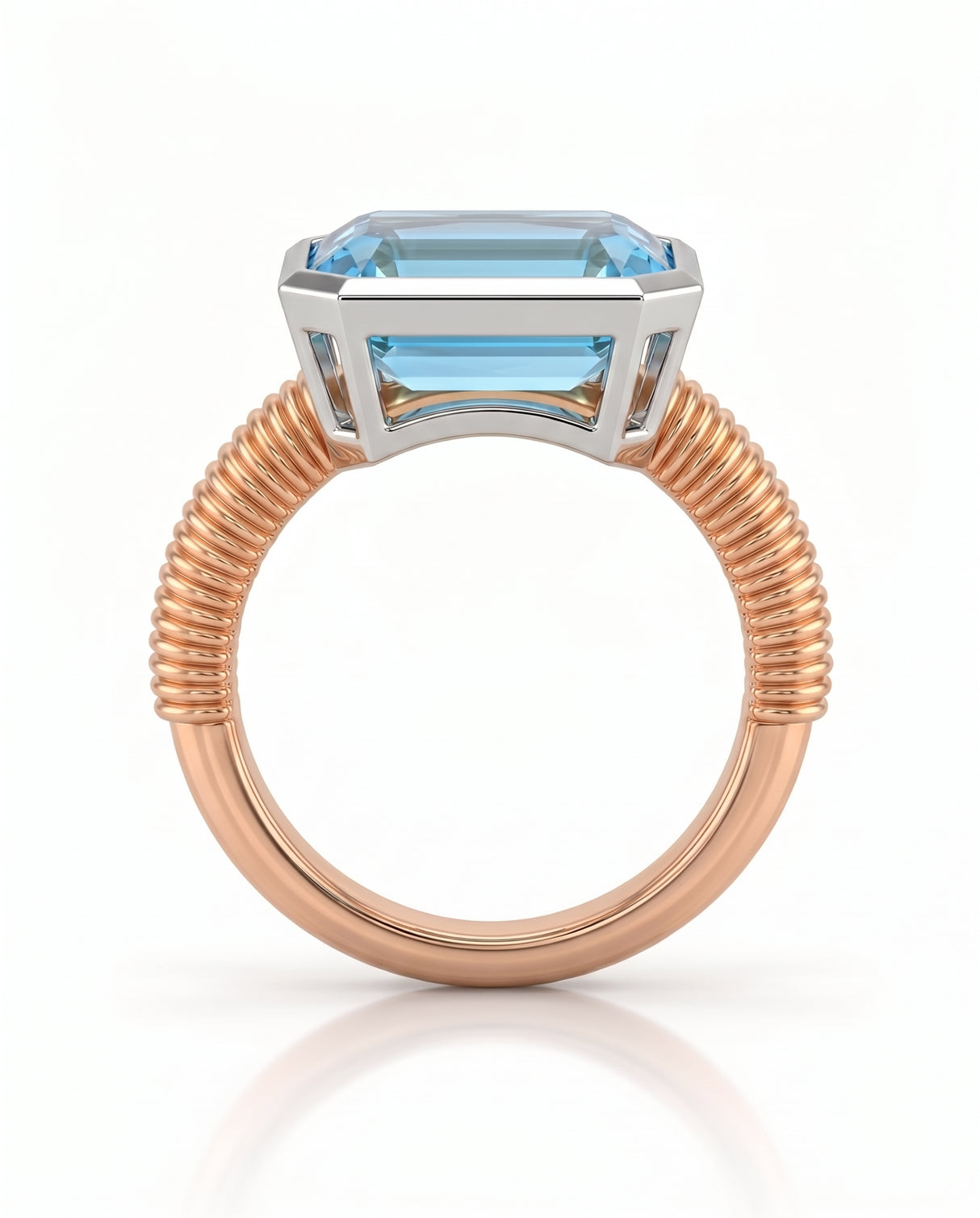 Rivage Bezel emerald-cut Aquamarine ribbed solitaire ring setting in rose gold, profile view | SARATTI