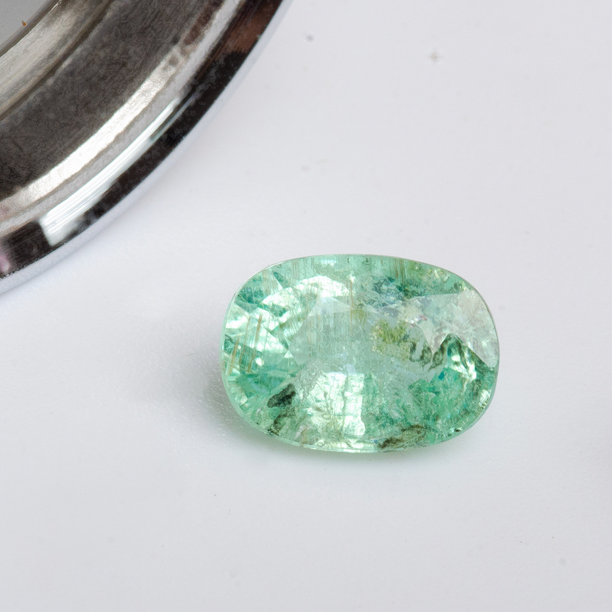 Loose Paraiba Tourmaline 1.2ct, Oval Shape for Rings | SARATTI