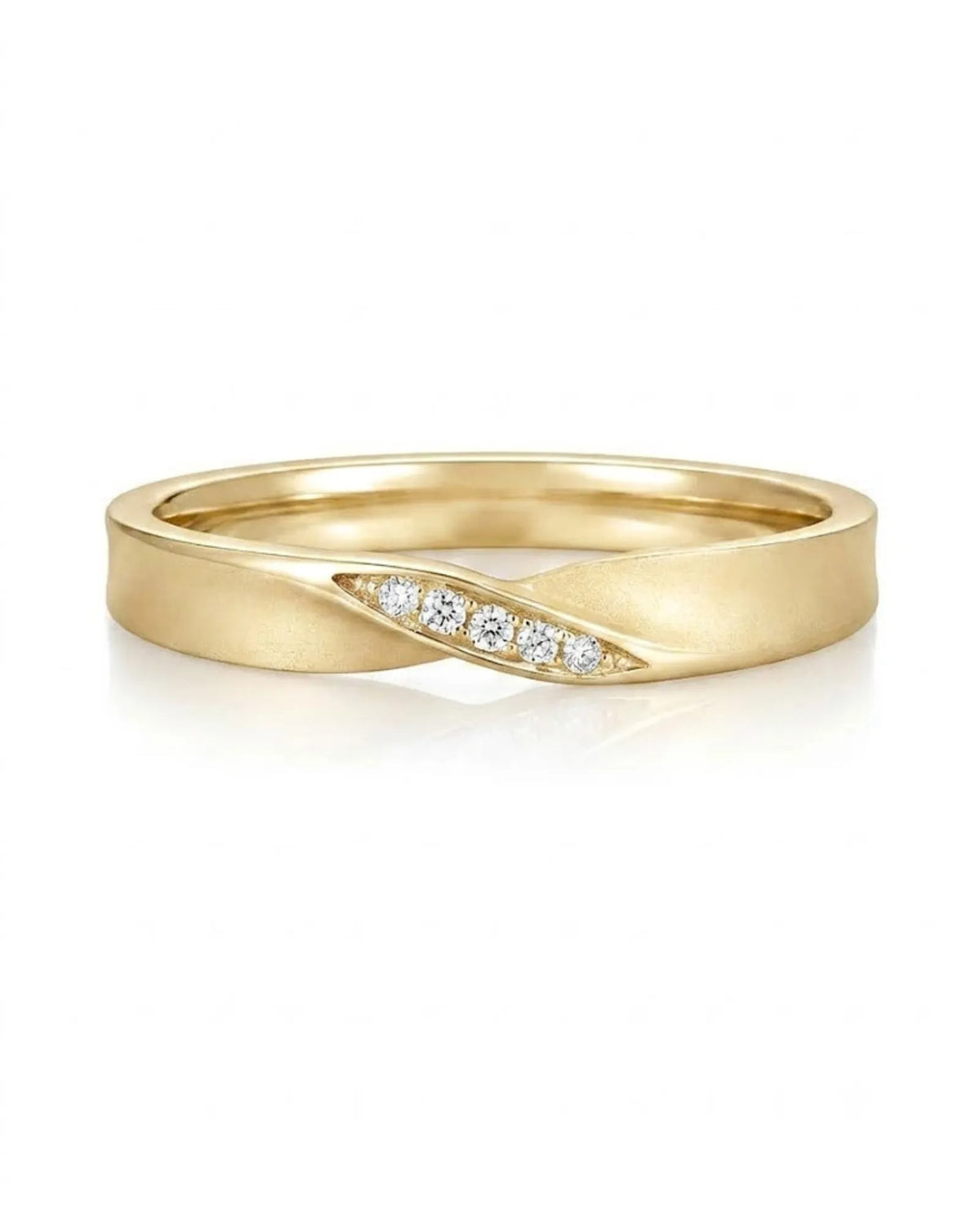Luxury Mobius wedding ring set with timeless intertwined design in warm 18K yellow gold | SARATTI