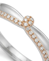 Luxury X and Ribbon wedding ring set with sculptural harmony and modern two tone elegance | SARATTI