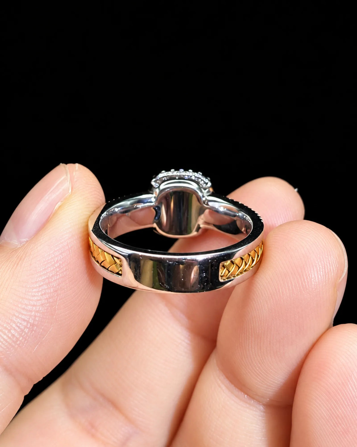 Luxury cushion emerald ring with diamond borders and distinctive woven 18K two tone gold craftsmanship | SARATTI