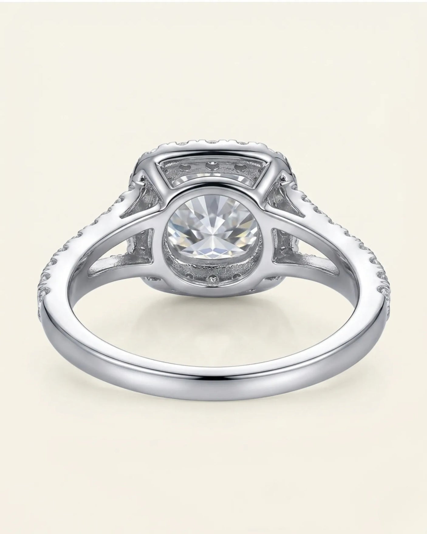 Luxury cushion moissanite engagement ring with dimensional halo and enduring platinum craftsmanship | SARATTI