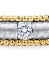 Luxury diamond wedding ring combining textured white gold and warm yellow gold beaded detailing | SARATTI