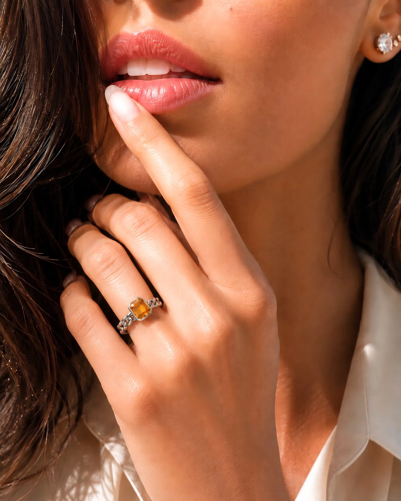 Luxury emerald cut sapphire ring with bold chain design in platinum - SARATTI
