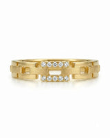 Luxury geometric chain diamond ring with contemporary link design in warm 18K yellow gold | SARATTI