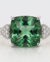 Luxury green tourmaline and diamond ring in white gold with romantic three-stone design - SARATTI