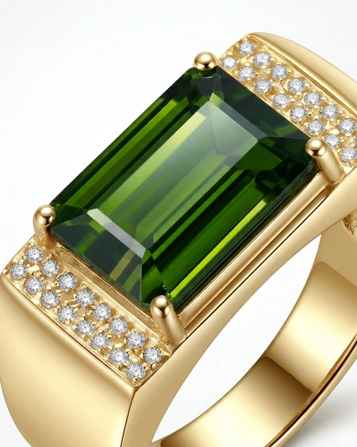 Luxury green tourmaline and diamond ring in yellow gold with architectural signet design | SARATTI