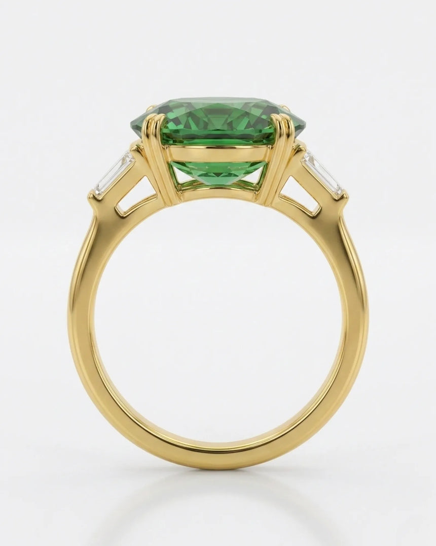 Luxury green tourmaline and diamond ring in yellow gold with refined three-stone design - SARATTI